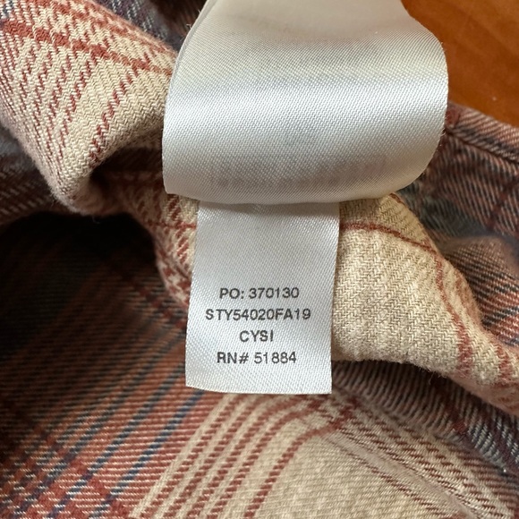 Patagonia Fjord flannel long sleeve button up organic cotton lightweight shirt - Picture 4 of 10